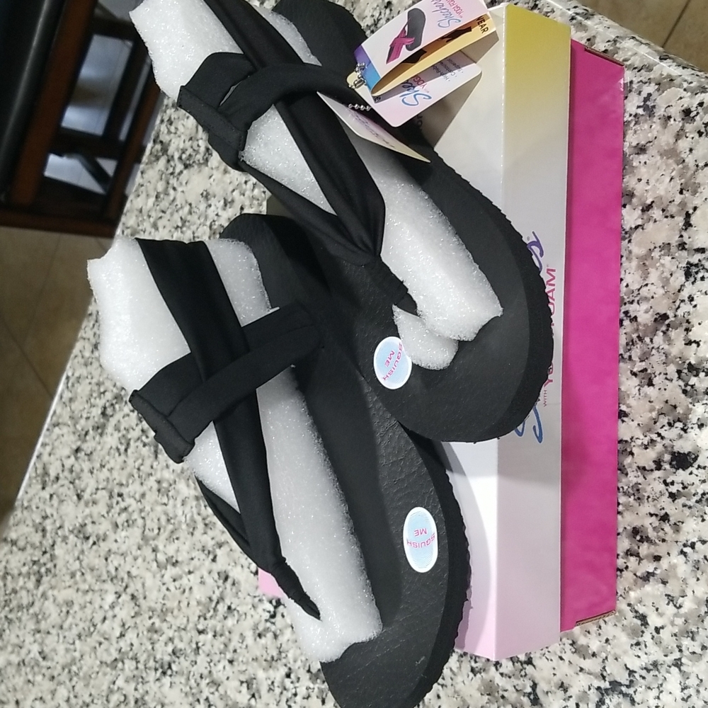 Skechers yoga sandels